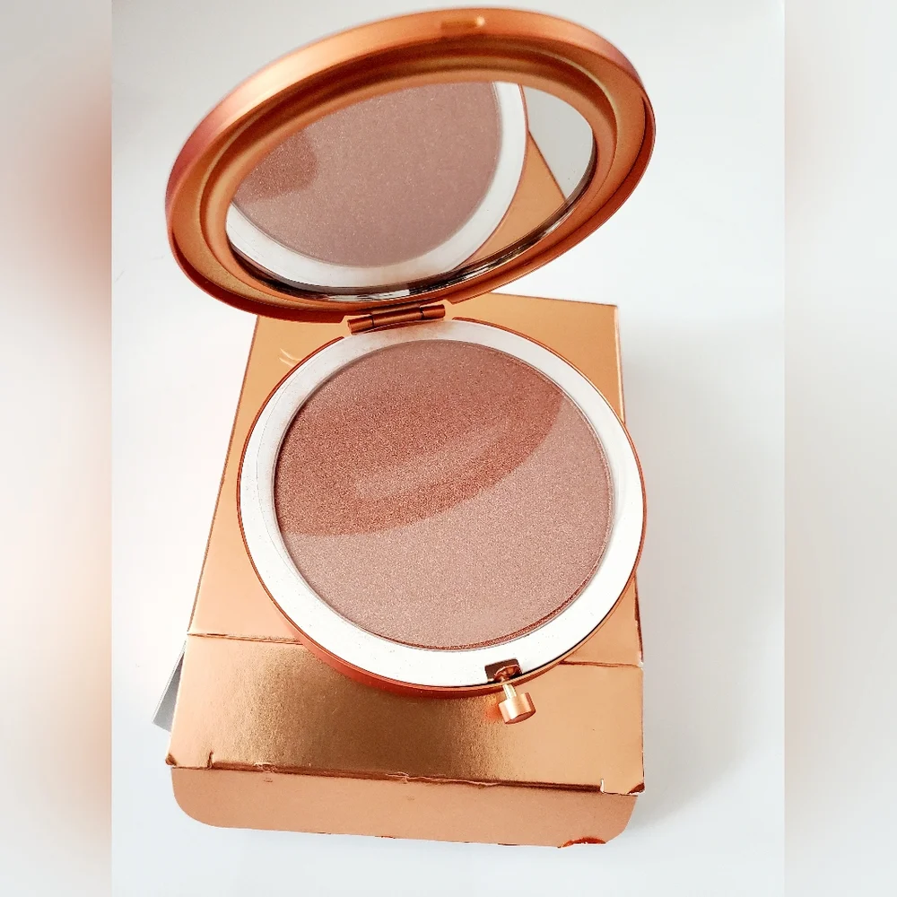 STORYBOOK Cosmetic Revolution World Of Hunger Games Pressed Powder Compact NIP
